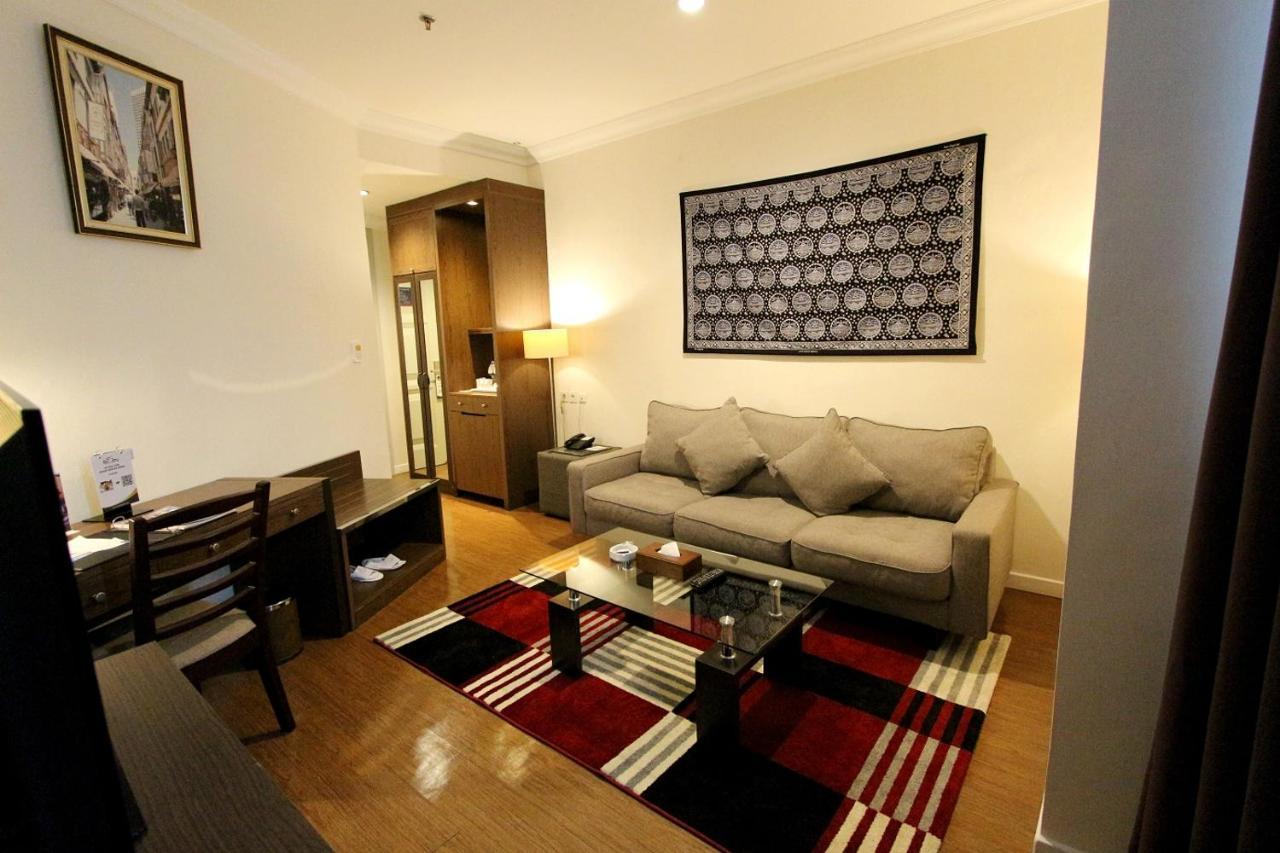 Forbis Hotel Serang Luaran gambar