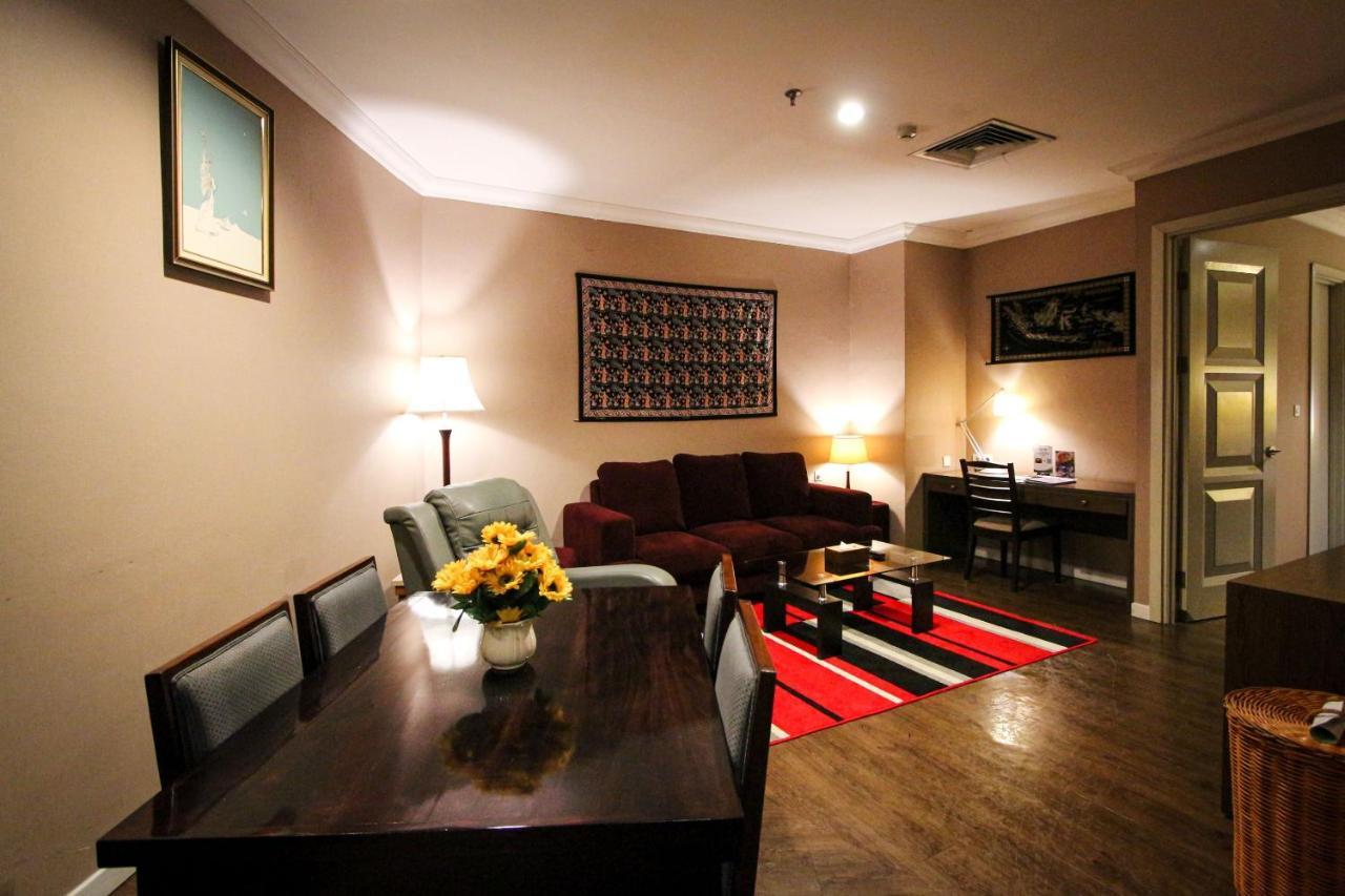 Forbis Hotel Serang Luaran gambar