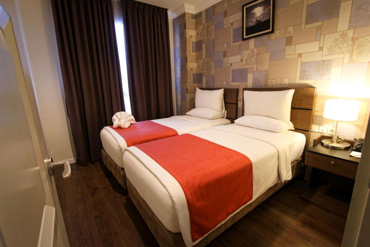 Forbis Hotel Serang Luaran gambar