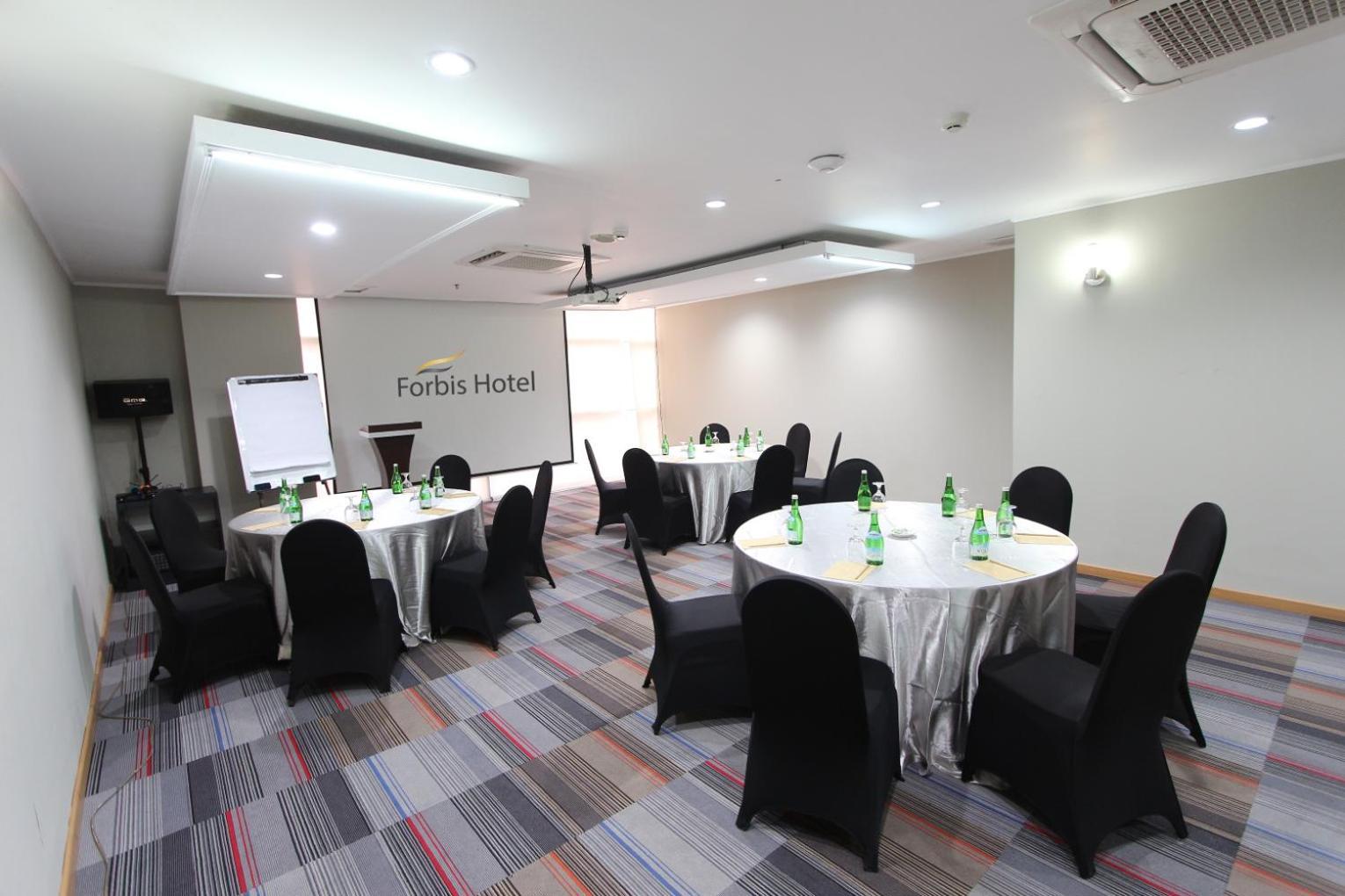 Forbis Hotel Serang Luaran gambar