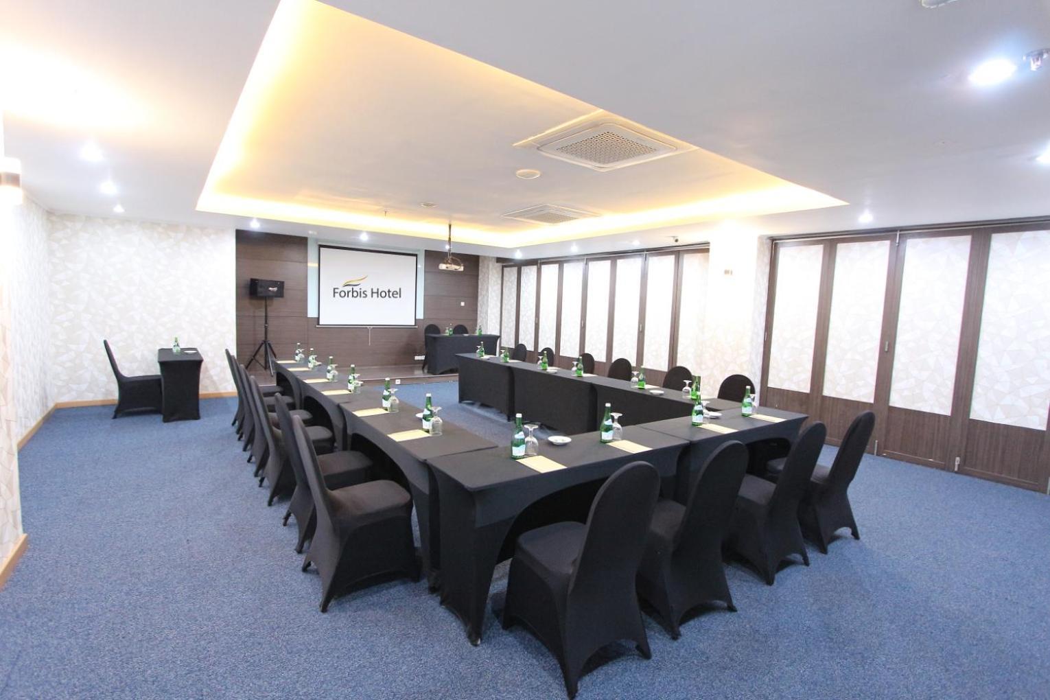 Forbis Hotel Serang Luaran gambar