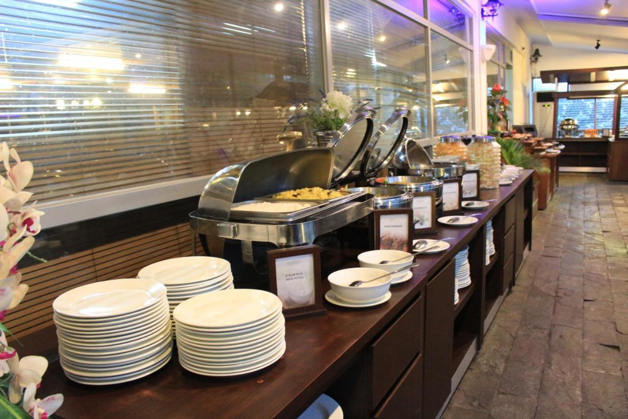 Forbis Hotel Serang Luaran gambar