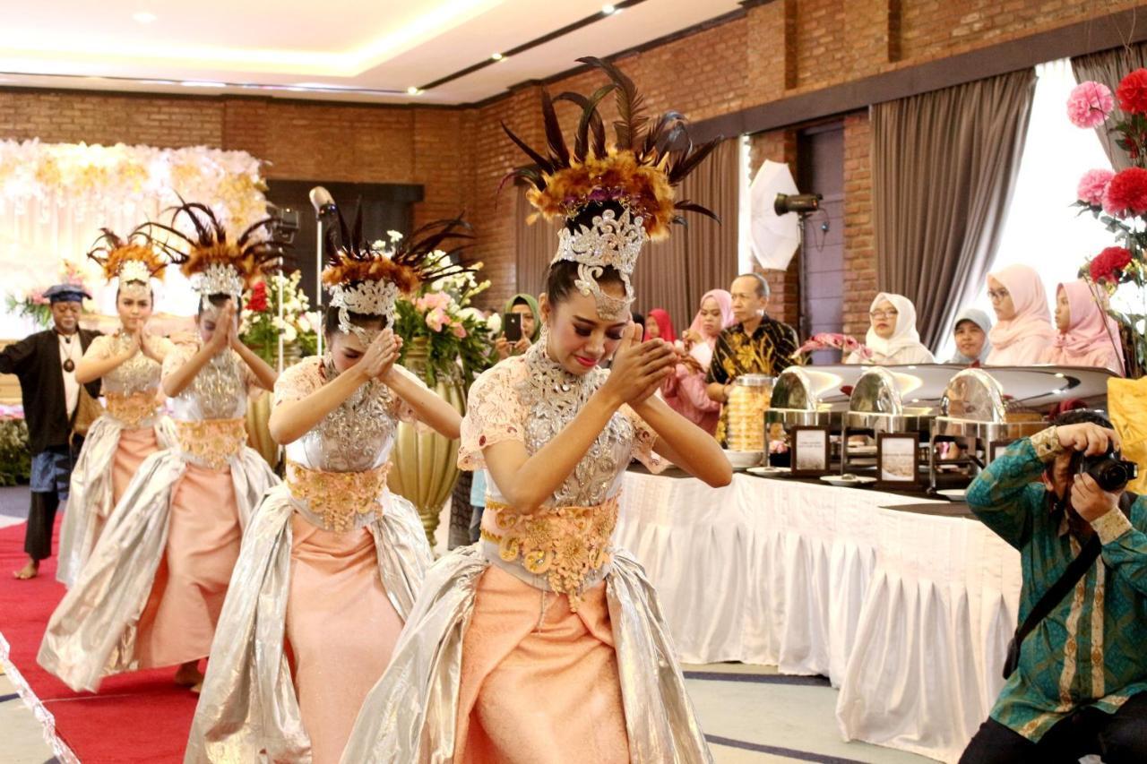 Forbis Hotel Serang Luaran gambar